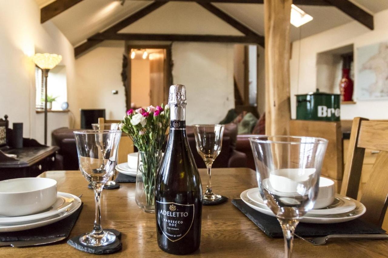 Foxglove - Luxurious Barn Conversion - Blossom Farm Johnston Zewnętrze zdjęcie