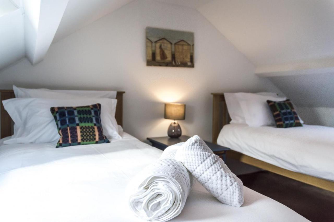 Foxglove - Luxurious Barn Conversion - Blossom Farm Johnston Zewnętrze zdjęcie