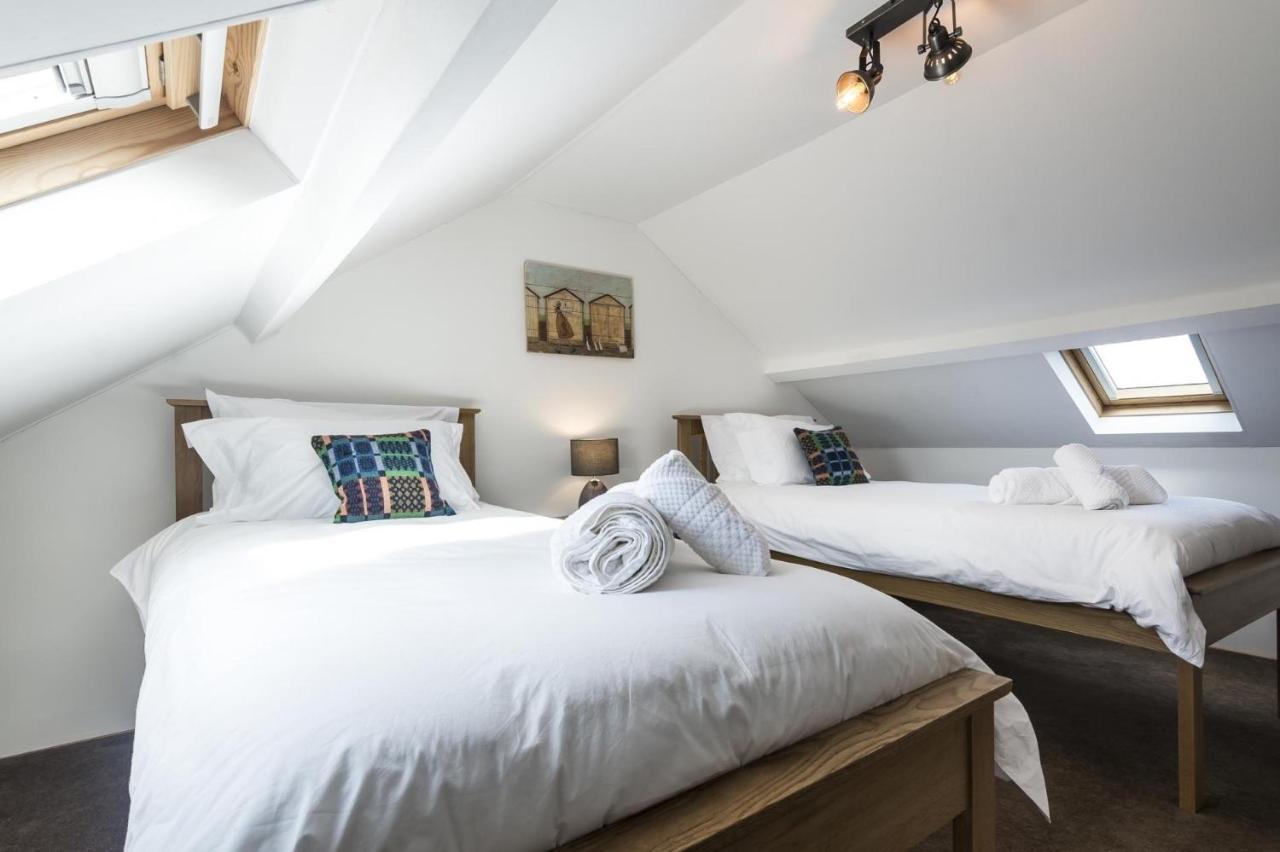 Foxglove - Luxurious Barn Conversion - Blossom Farm Johnston Zewnętrze zdjęcie