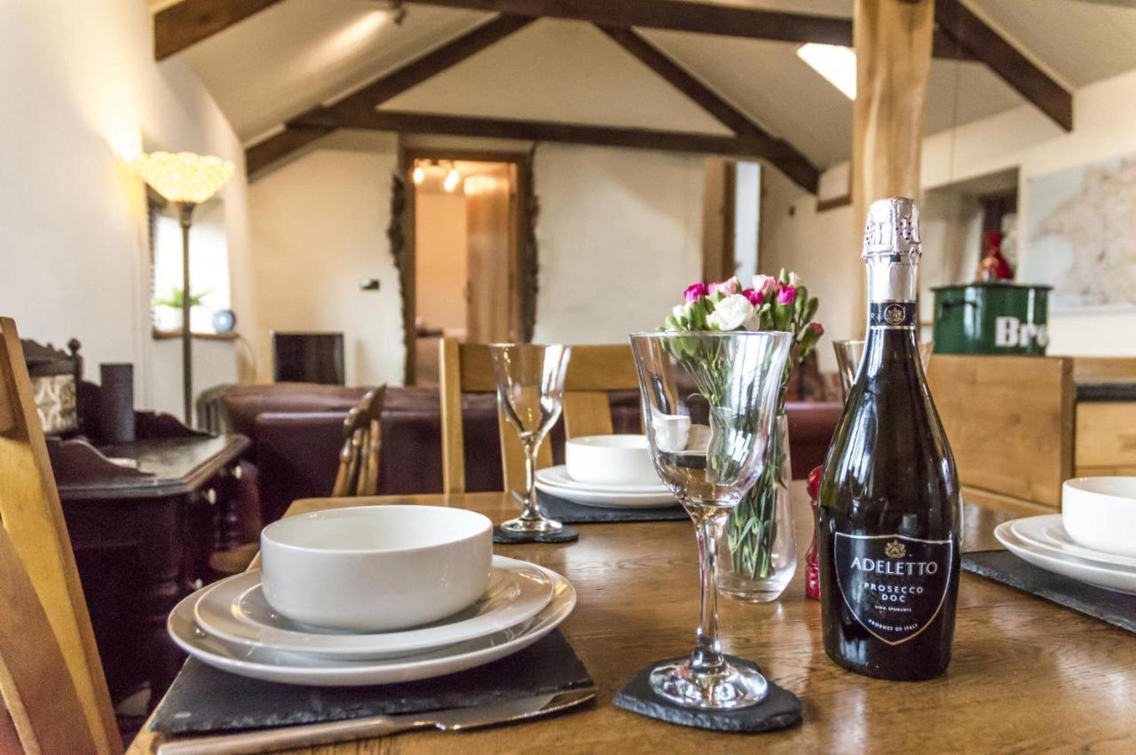 Foxglove - Luxurious Barn Conversion - Blossom Farm Johnston Zewnętrze zdjęcie